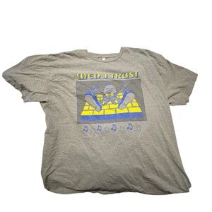 Men I trust Gray Graphic T-Shirt with Blue and Yellow Design concert merch